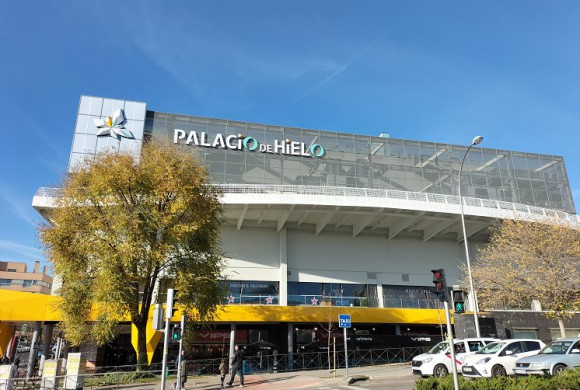 Palacio de Hielo, centro de ocio y recreativo