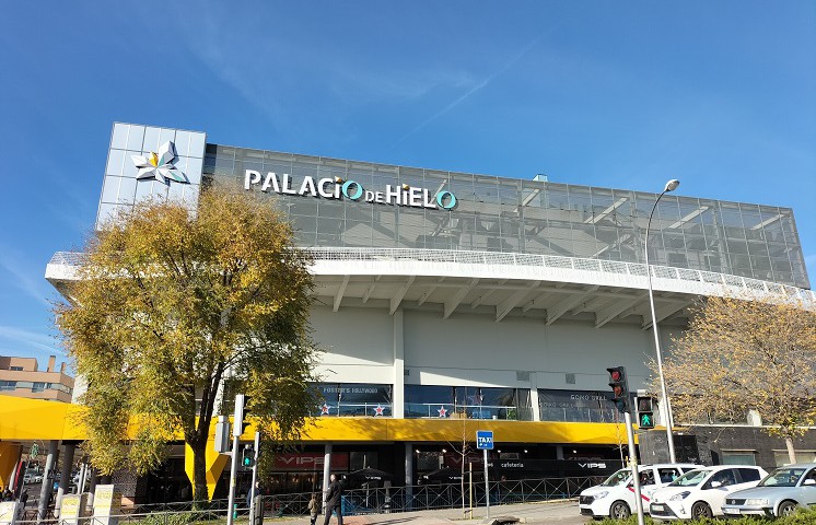 Palacio de Hielo, centro de ocio y recreativo